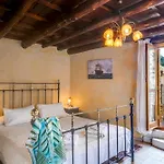 Ifigenia Traditional Rooms & Maisonettes Chania (Crete)