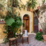 Ifigenia Traditional Rooms & Maisonettes * Chania (Crete)
