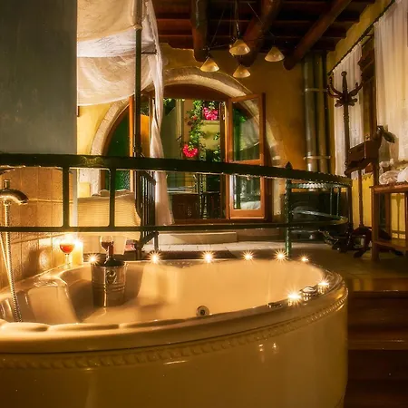 Ifigenia Traditional & Maisonettes *