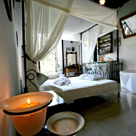 Ifigenia Traditional Rooms & Maisonettes
