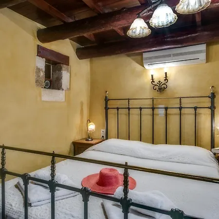 Apartment Ifigenia Traditional Rooms & Maisonettes Chania (Crete)