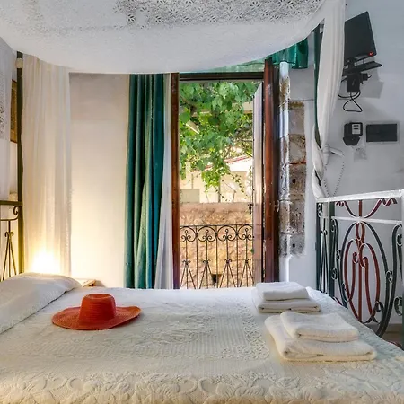 Апартаменти Ifigenia Traditional & Maisonettes Ханья (Крит)