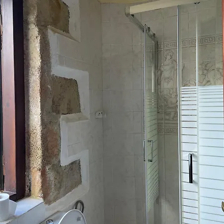 Ifigenia Traditional Rooms & Maisonettes *
