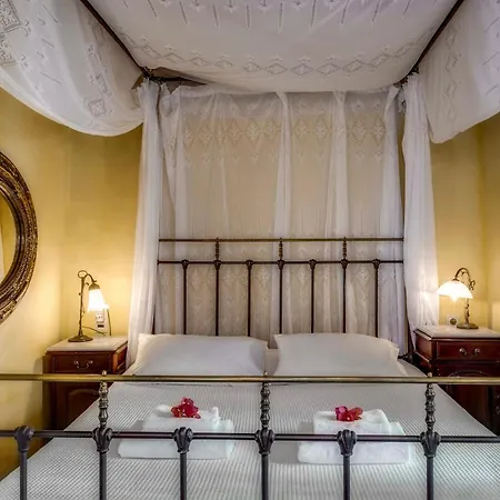 Ifigenia Traditional Rooms & Maisonettes * Chania (Crete)