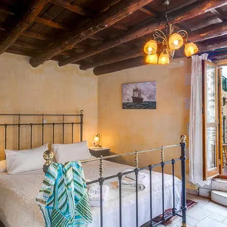 Ifigenia Traditional Rooms & Maisonettes Chania (Crete)