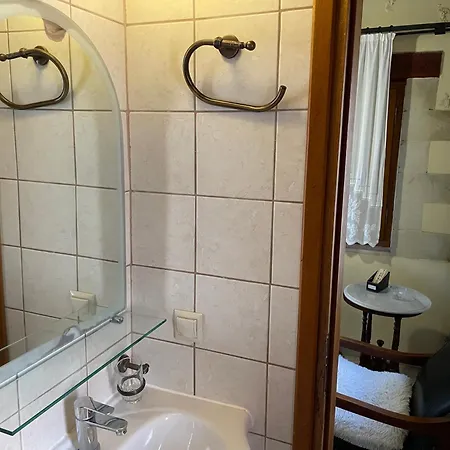 Ifigenia Traditional Rooms & Maisonettes *