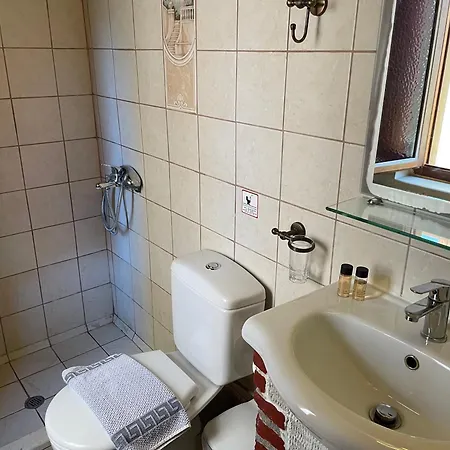 Ifigenia Traditional & Maisonettes * Ханья (Крит)