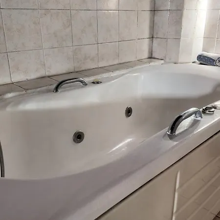 Ifigenia Traditional Rooms & Maisonettes