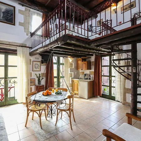 Ifigenia Traditional Rooms & Maisonettes *