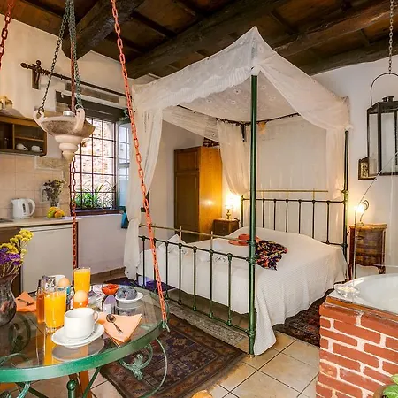 Ifigenia Traditional Rooms & Maisonettes * Chania (Crete)