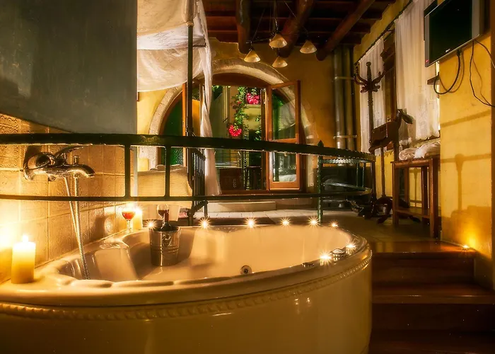 Ifigenia Traditional & Maisonettes *