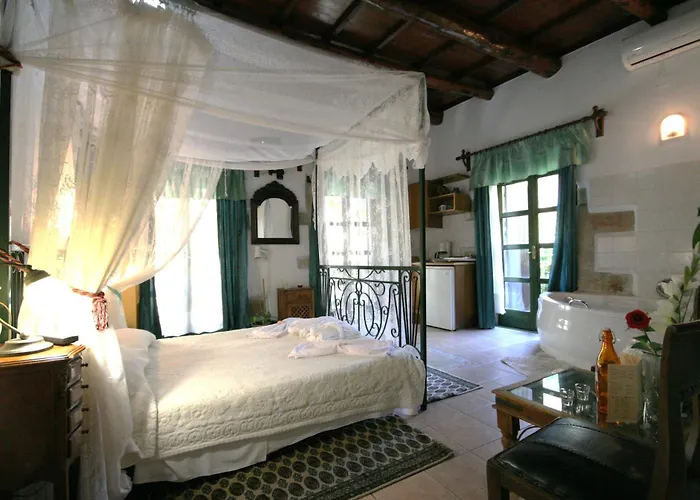 Ifigenia Traditional & Maisonettes