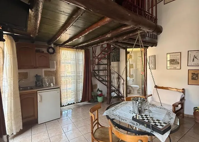 Daire Ifigenia Traditional & Maisonettes