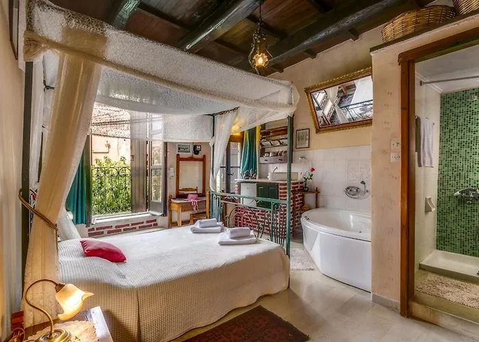 Daire Ifigenia Traditional & Maisonettes *