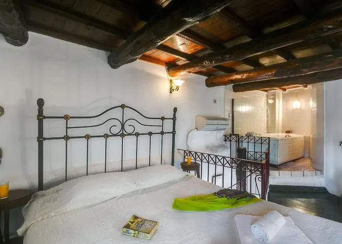 Ifigenia Traditional & Maisonettes Daire *