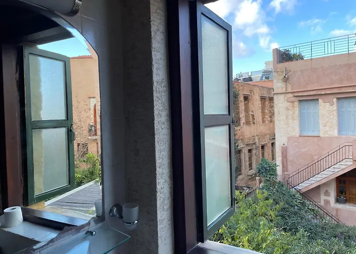 Ifigenia Traditional & Maisonettes