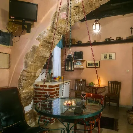 Ifigenia Traditional Rooms & Maisonettes Chania (Crete)